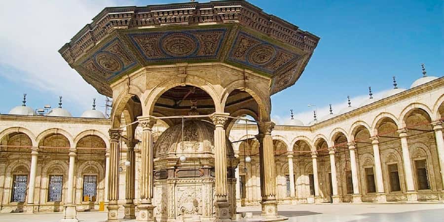Cairo: Old Cairo Guided Tour by Car with Lunch and Pickup - The guides make the largest difference