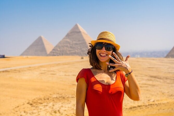 Cairo Over Day Egyptian Musuem & Pyramids with Transfer -Hurghada - Key points at a glance