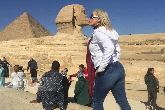 Cairo Over day Pyramids Sphinx and Museum With Lunch - Hurghada - Giza Plateau: the main event