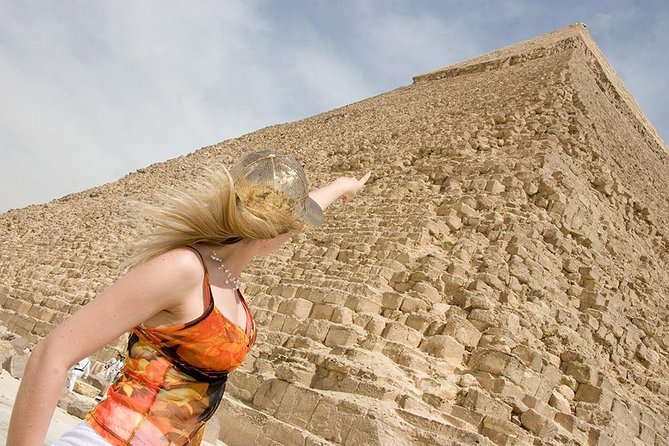 Cairo Over day Pyramids Sphinx and Museum With Lunch - Hurghada - What the guide adds to the day