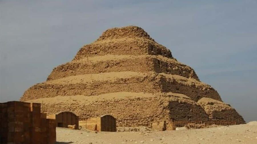 Cairo: Private Giza Pyramids, Sphinx, Saqqara & Memphis Tour - Why this Cairo day works better than a single-site visit