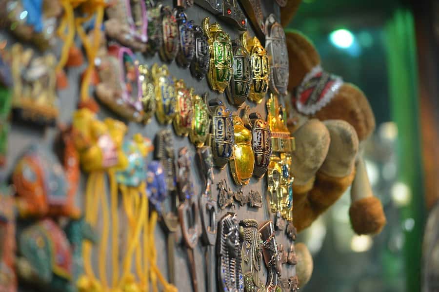 Cairo: Private Half-Day Local Market and Souq Tour - What your private guide adds to the shopping