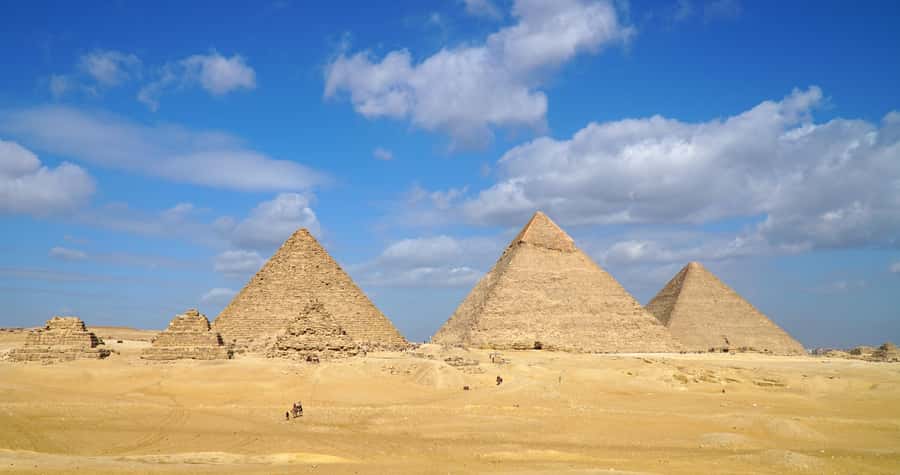 Cairo: Private Half-Day Pyramids Tour with Photographer - Who should book this four-hour outing