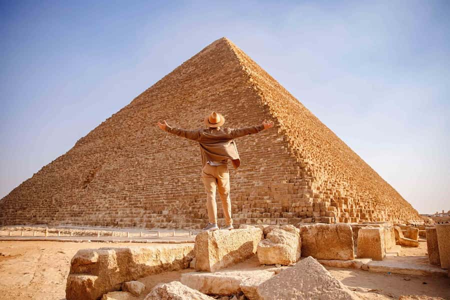Cairo: Pyramids and Sphinx Tour with River Nile Felucca Ride - Papyrus and perfume shops: know your options
