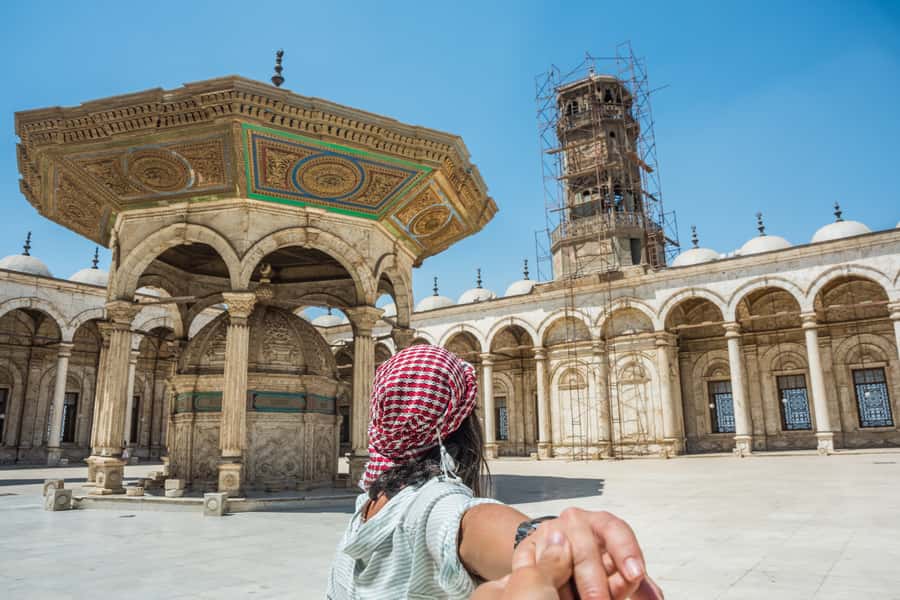 Cairo: Pyramids, Bazaar, Citadel Tour with Photographer - Seeing the Great Pyramids from the Giza Plateau