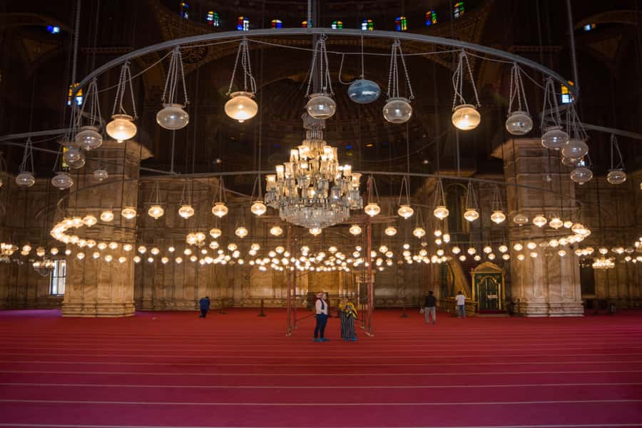 Cairo: Pyramids, Bazaar, Citadel Tour with Photographer - Khan El-Khalili and the art of browsing