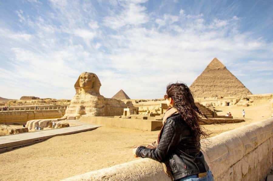 Cairo: Pyramids & Great Sphinx Private Tour with Camel Ride - What the guides add to the experience