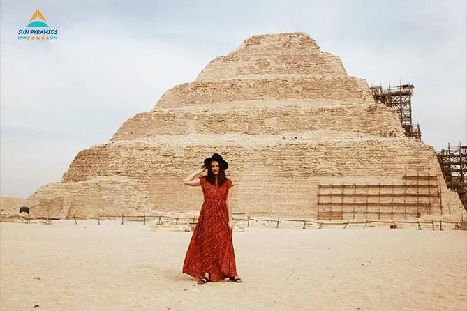 Cairo: Pyramids, Memphis, Sakkara & Dahshur Luxury Adventure - A local lunch that keeps the day moving