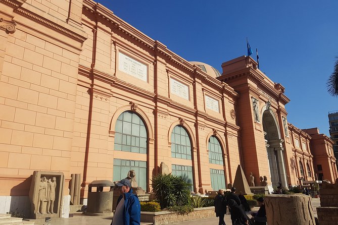 CAIRO & Pyramids Private Excursion from Hurghada,El Gouna, Makadi Bay or Soma Bay - The Pyramids of Giza, with time to look up