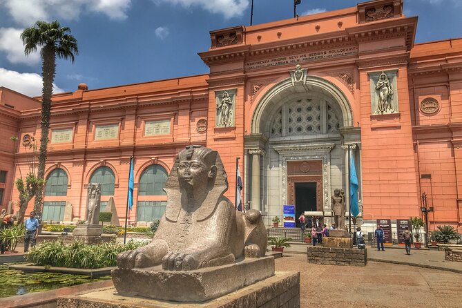 Cairo pyramids tour from Hurghada and Nile boat without Stopping - Lunch with the pyramids in view