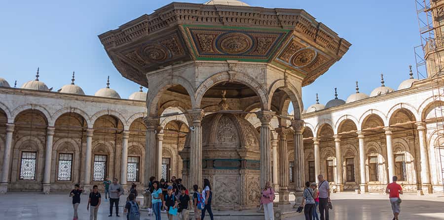 Cairo: Salah El Din Citadel and Old Cairo Bazar Guided Tour - Transport, timing, and the Cairo traffic factor