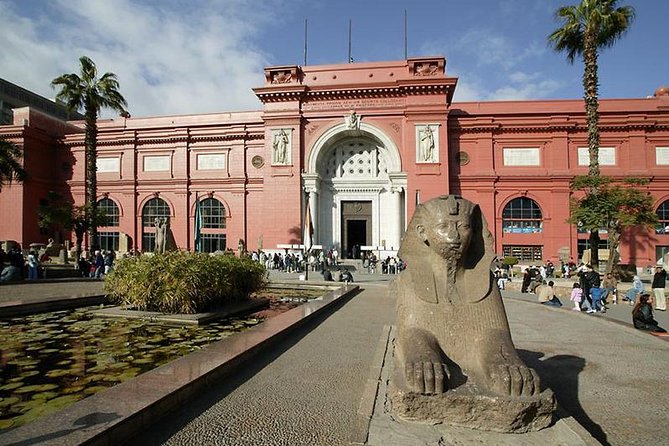 Cairo Sightseeing Tour (Giza Pyramids + Museum + Khan el Khalili Bazaar) - The Egyptian Museum: royal objects and an old-school collection