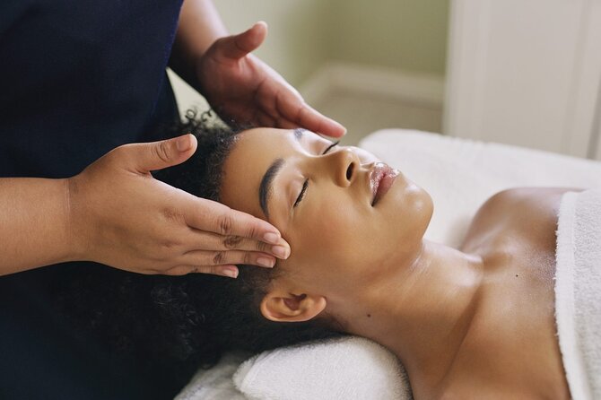 Cleopatra's Deluxe Spa Treatment with Massage, Sauna, and Jacuzzi - Sauna and steam prepare you for the scrub