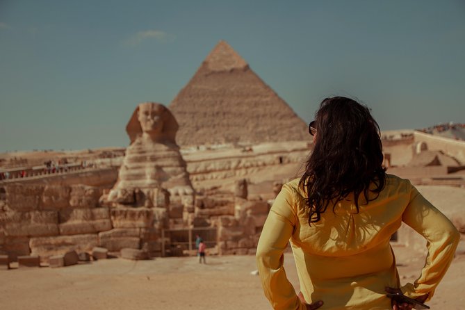 Day Tour to Giza Pyramids Memphis City Dahshur and Saqqara Pyramids - Lunch, water, and the practical rhythm of the day
