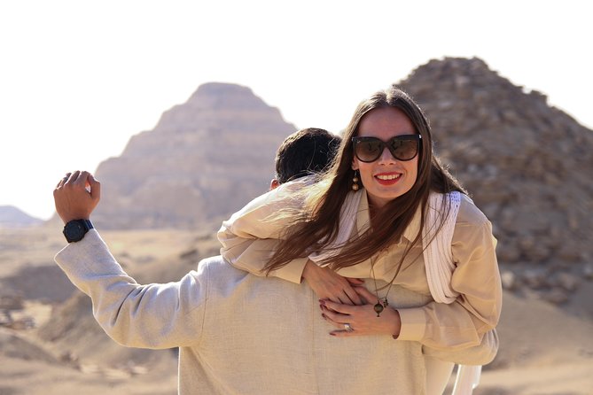 Day Tour to Giza Pyramids Memphis City Dahshur and Saqqara Pyramids - Giza: start with the monuments everyone came to see