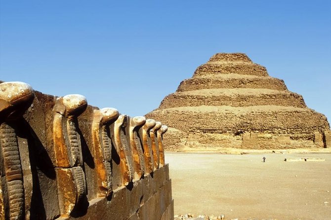 Day Tour to Giza Pyramids, Sphinx, Sakkara Pyramids and Dahshur Pyramids - Why this Cairo pyramid route works