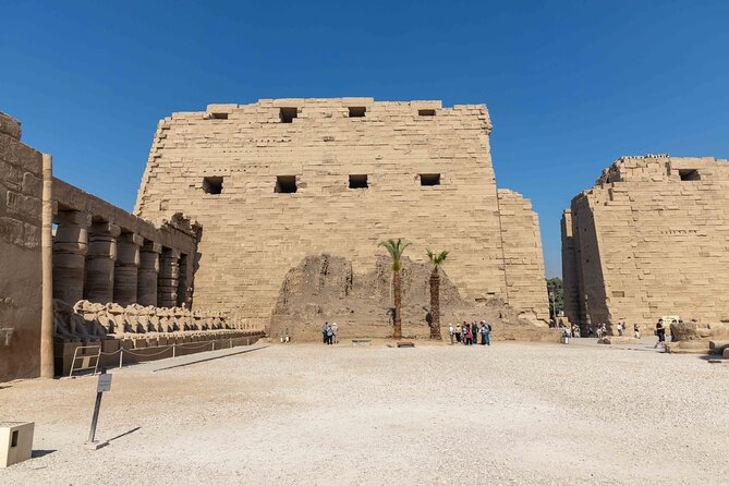 Day trip from Hurghada or El Gouna to Luxor - Karnak Temple: The Biggest Morning Impression