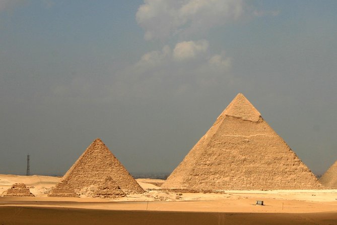 Day trip from Hurghada to Cairo by plane - The guide, language, and group experience