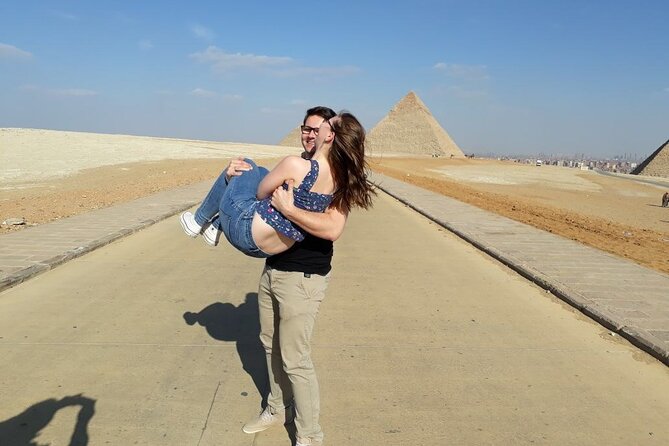 Day trip to Cairo by plane from Marsa Alam - What the small group and guide arrangement means