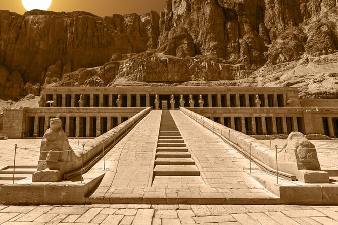 Day Trip to Luxor and Valley of the Kings - The long road from Hurghada to Luxor