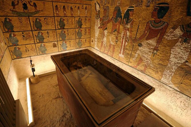Day Trip to Luxor From Cairo By Flight, King Tut Tomb Included - Hatshepsut’s temple against the cliffs