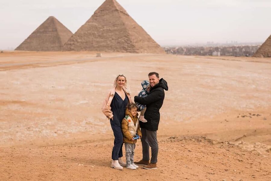 Discover Cairo: Pyramids, Museum & Sphinx Tour from Hurghada - Exploring the Egyptian Museum