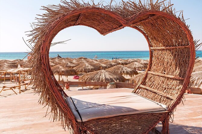 Discover Paradise Island Adventure - Paradise Island gives you a proper beach break
