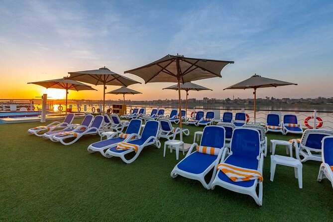 Enjoy 2 nights Nile cruise from Luxor to Aswan,Hot deal - Day one: boarding in Luxor and sailing past village life