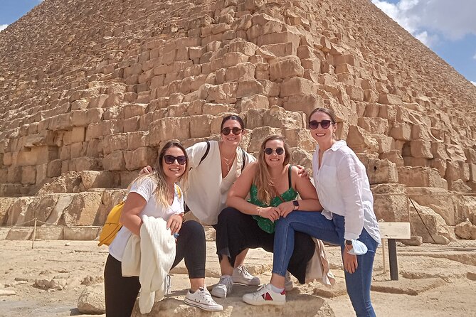 Exploring Egypt's Marvels: Giza, Saqqara, Memphis & Dahshur - Lunch, transport, and the pace of the day
