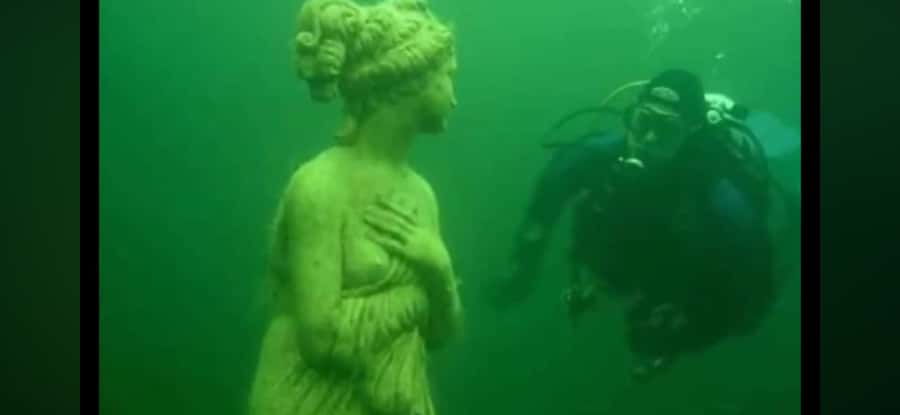 From Alexandria Port: Alexandria Day Tour - Kom El Shoqafa and the Masterpiece Tomb