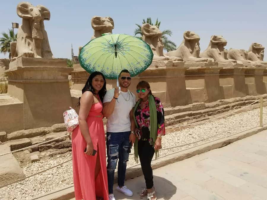 From Aswan: 4 Days Nile River Cruise with Guided Tours - A slower Aswan morning and the temple at Kom Ombo