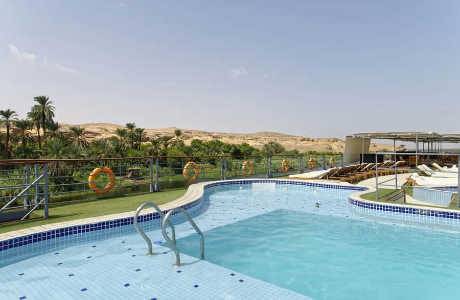 From Aswan: 4 Days Nile River Cruise with Guided Tours - Aswan High Dam and Philae Island on day one