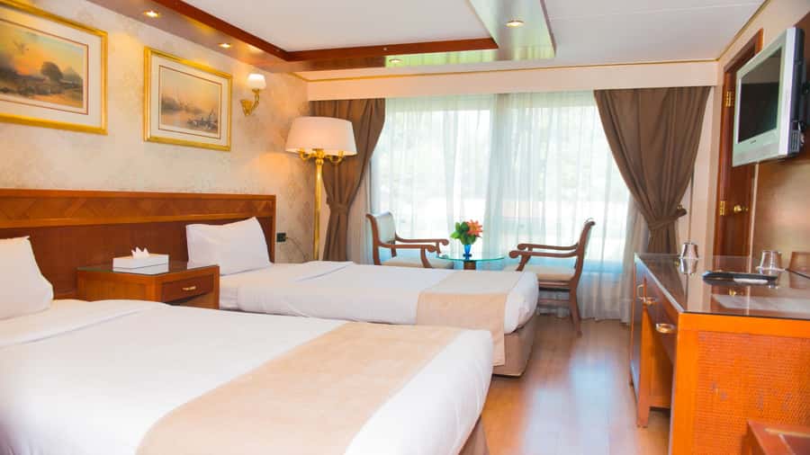 From Aswan: Overnight Nile Cruise to Luxor with Meals - Key points at a glance