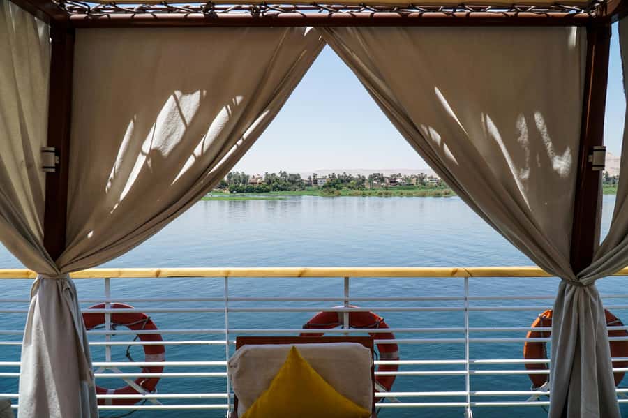From Cairo: 4-Day Nile Cruise to Luxor with Balloon Flight - Day 3: Edfu by horse-drawn carriage