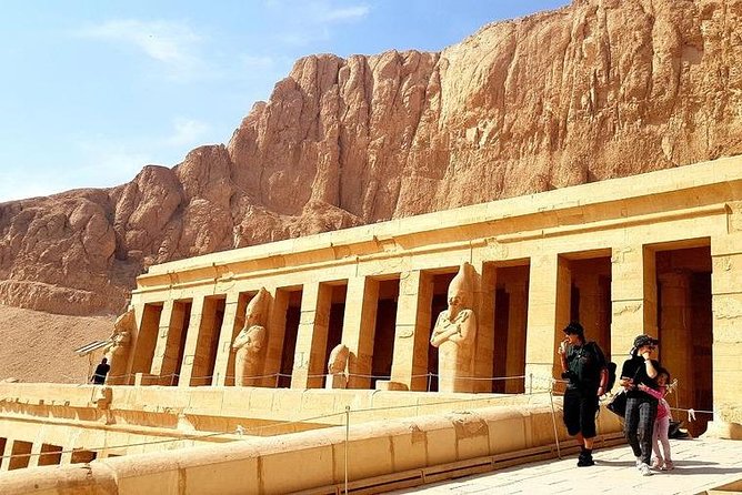 From Hurghada:Day Trip to Luxor and Valley of the Kings - The Colossi of Memnon: a quick roadside landmark