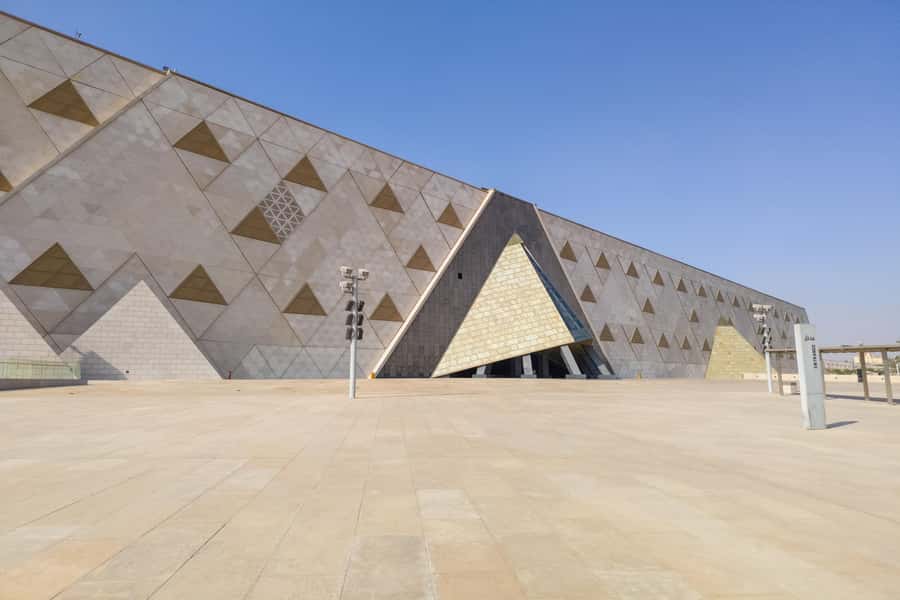 From Hurghada: Grand Egyptian Museum Pyramids Cairo Day Trip - Is $104 good value for a Cairo day trip?