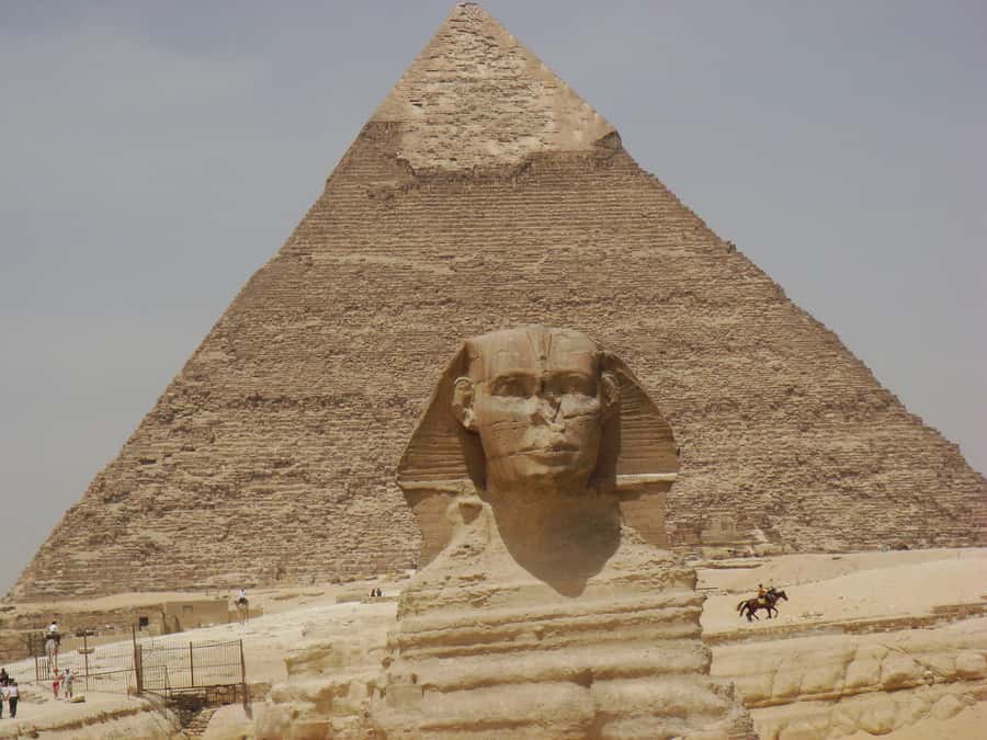 From Hurghada: Pyramids and Egyptian Museum Tour & Boat Ride - The real cost of a Cairo day from Hurghada