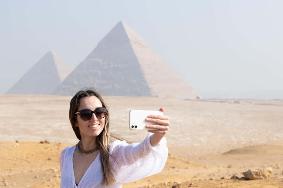 From Hurghada: Pyramids and Egyptian Museum Tour & Boat Ride - The Egyptian Museum at Tahrir Square