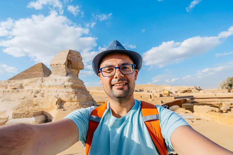 From Hurghada: Pyramids & Museum Small Group Tour by Van - A felucca ride on the Nile