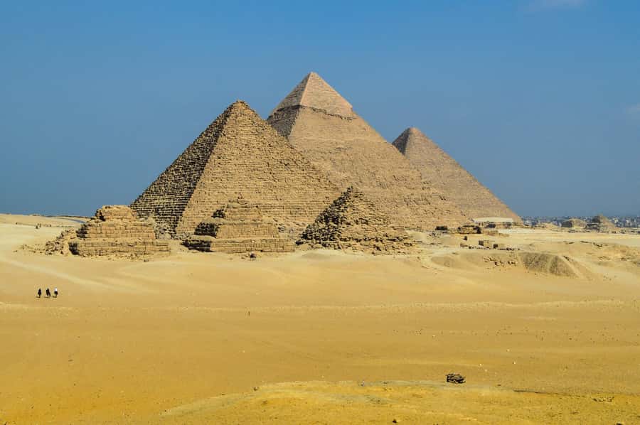 From Hurghada: Pyramids & Museum Small Group Tour by Van - Practical advice for surviving the day