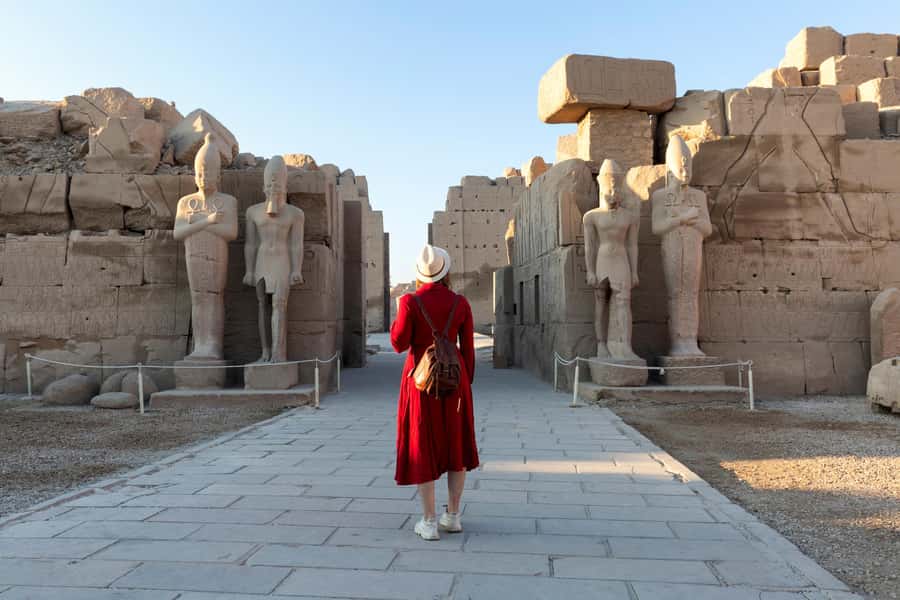 From Luxor: Guided Tour to East or West Banks with Lunch - Key points to know before booking