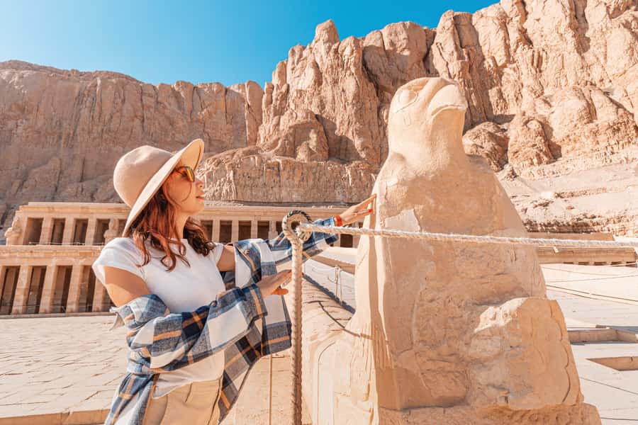 From Luxor: Guided Tour to East or West Banks with Lunch - Transport, guides, and how the day feels