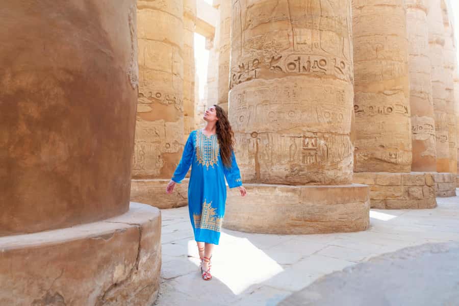 From Luxor: Guided Tour to East or West Banks with Lunch - Hatshepsut Temple and the story of a powerful queen