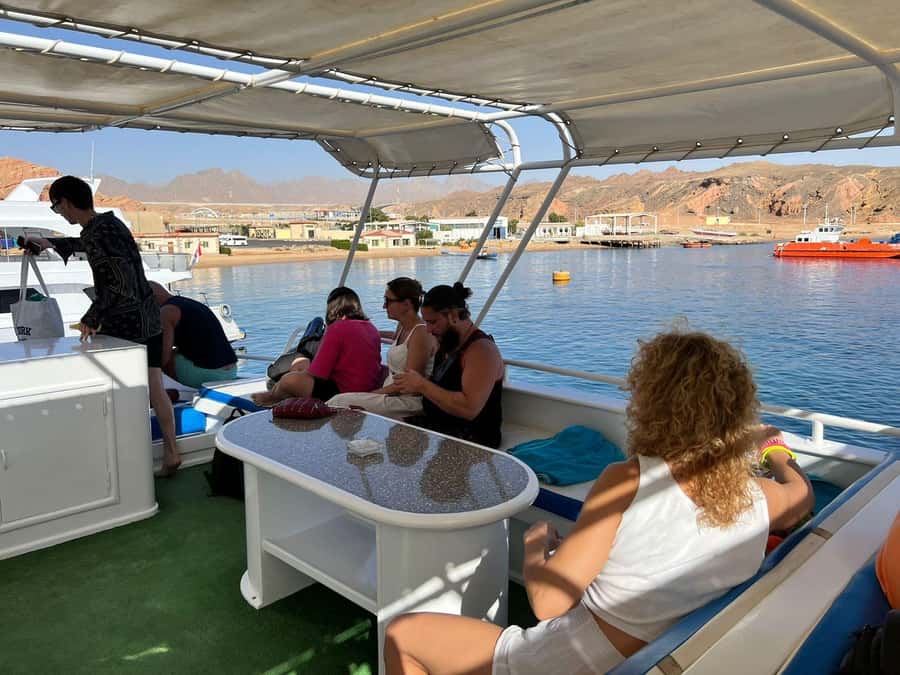 From Sharm: Ras Mohammed Cruise with Island Visit and Lunch - Hotel transfers and the time cost