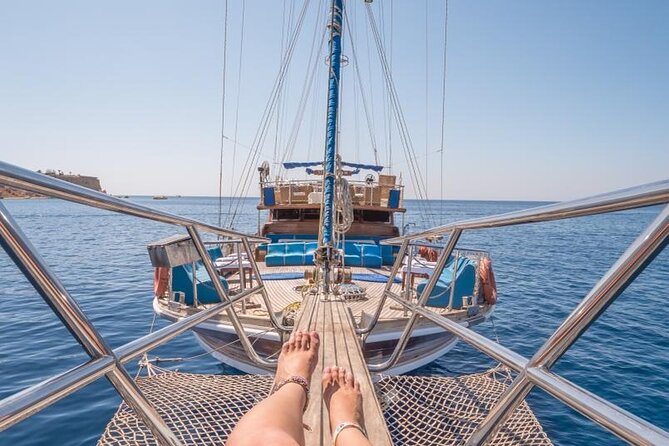 Full Day Boat Charter Rental in Sharm El Sheikh - Fly Chair, Hanging Harness, and the speedboat