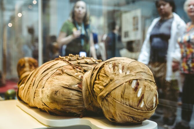 Full Day Cairo Guided Tour Pyramids and Museum, Lunch - Hurghada - Giza Pyramids: the day’s main event
