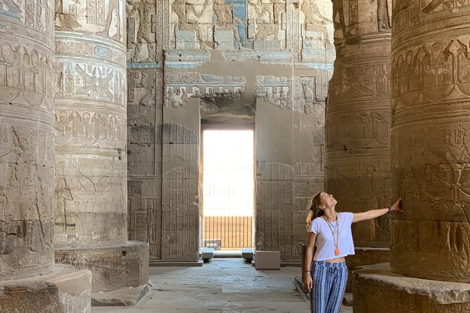 Full Day Private Luxor East & West Bank Tour With Egyptian Lunch - Karnak Temple: two hours among giant columns