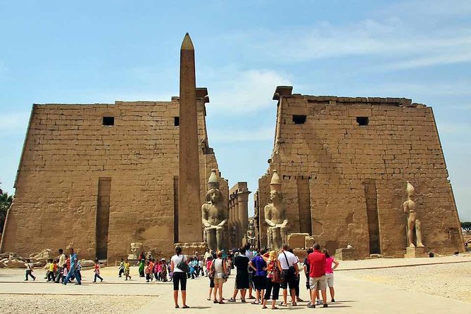 Full-Day Small-Group Luxor Tour from Hurghada with Lunch & Entrance Fees - Hatshepsut’s temple and the story of a female pharaoh