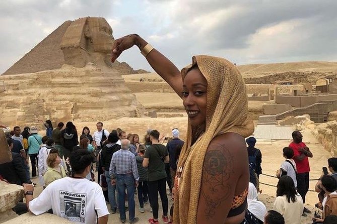 Full Day Tour Giza Pyramids, Sphinx, Egyptian Museum and Khan El Khalili Bazaar - Three hours inside the Egyptian Museum