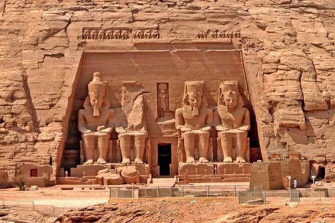 Full Day tour to Abu simbel temples from aswan - The group-size question